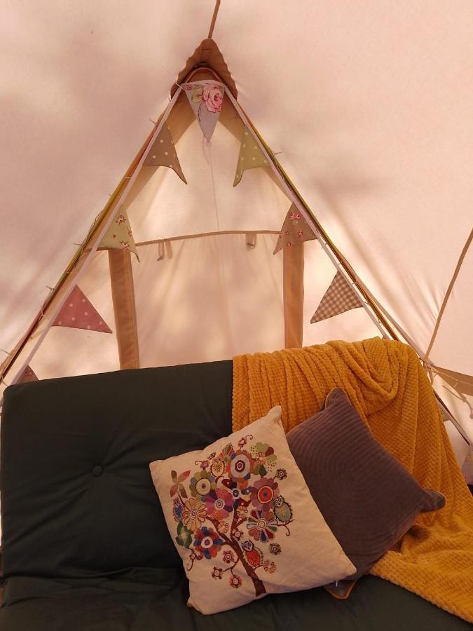 6M Emperor Tent Near Whitby With Log Burner Liverton Bagian luar foto